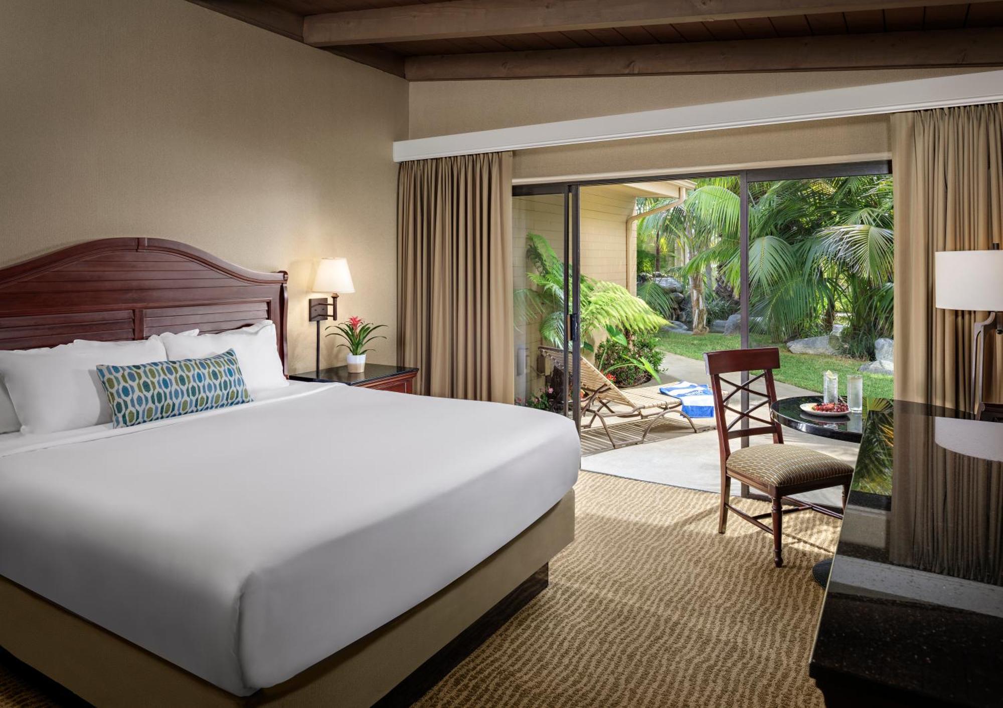 Resort Room 1 King,1463506435:JPEG