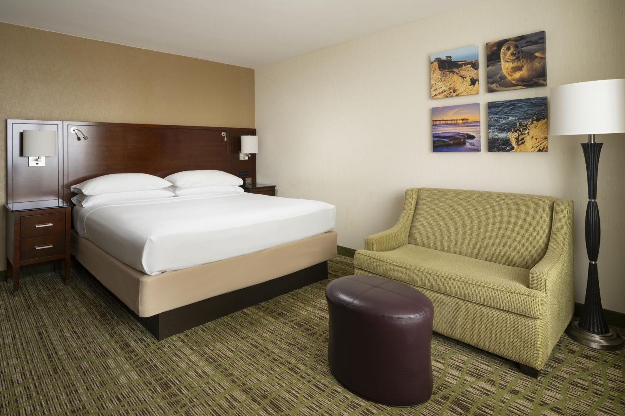 Standard Room,1540502623:JPEG